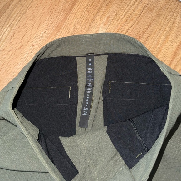 Lululemon Commission Slim-Fit Pant 32" Men’s Size 30 - Picture 2 of 10